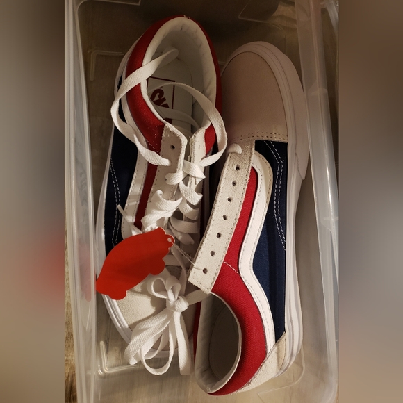Vans Shoes - Unisex Vans